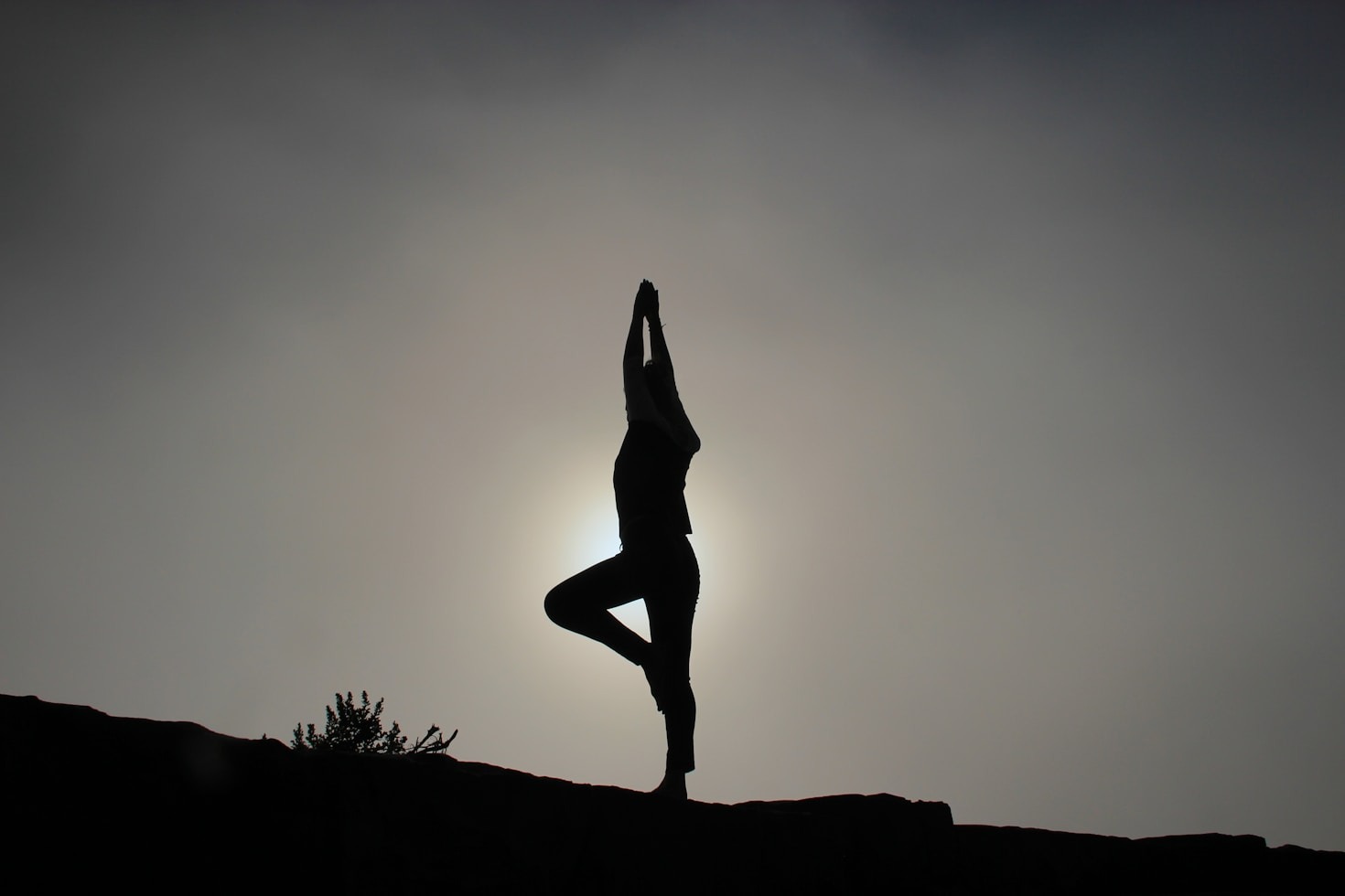 Tipps für eine gelungene Yogapraxis zu Hause